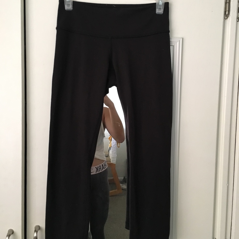 Cropped wonder under lululemon leggings